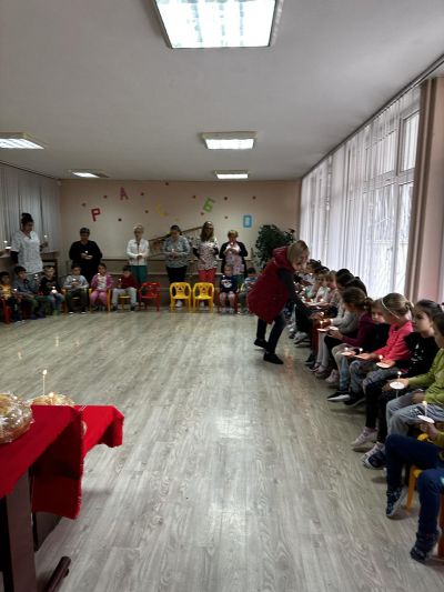 Тържествен водосвет за здраве на децата и персонала на ДГ22  - ДГ 22 Великденче - София, Люлин 2